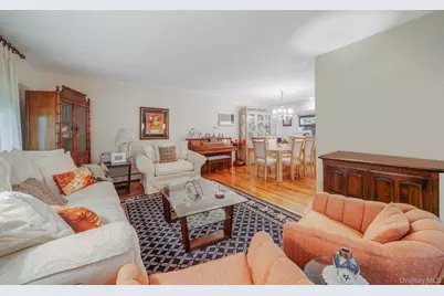 44 Mackay Drive, Hauppauge, NY 11788 - Photo 21