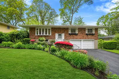 44 Mackay Drive, Hauppauge, NY 11788 - Photo 1