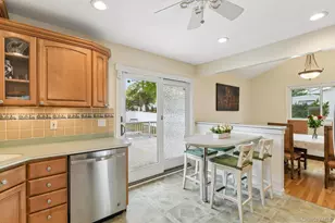 4 Concord Ln, Smithtown, NY 11787 - Photo 7