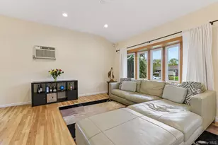 4 Concord Ln, Smithtown, NY 11787 - Photo 5