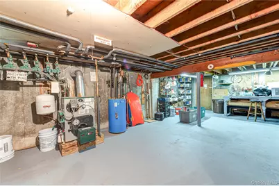 38 Shinnecock Lane, East Islip, NY 11730 - Photo 27