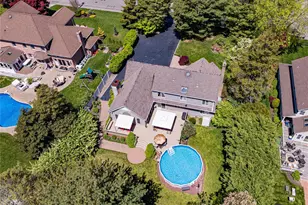 38 Shinnecock Ln, East Islip, NY 11730 - Photo 33