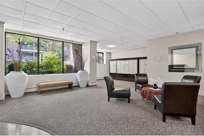 100 Clinton Avenue #2Y, Mineola, NY 11501 - Photo 3