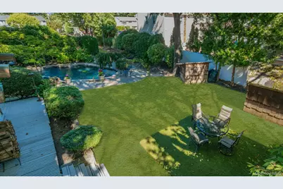 78 Chestnut Street, Glen Cove, NY 11542 - Photo 23