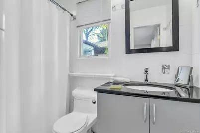 78 Chestnut Street, Glen Cove, NY 11542 - Photo 15