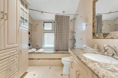 78 Chestnut Street, Glen Cove, NY 11542 - Photo 17