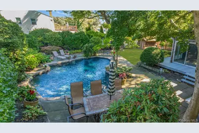 78 Chestnut Street, Glen Cove, NY 11542 - Photo 21