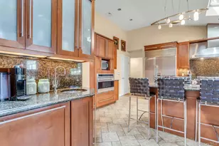 78 Chestnut St, Glen Cove, NY 11542 - Photo 9