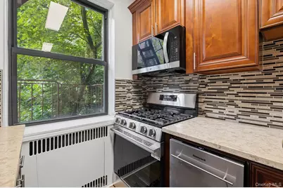 3015 Riverdale Avenue #4B, Bronx, NY 10463 - Photo 13