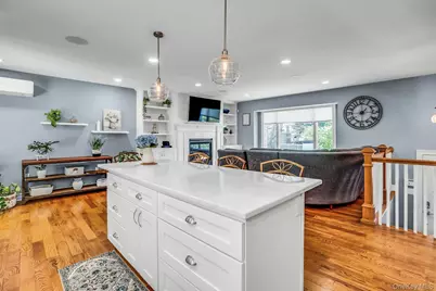 62 Craig Road, Islip Terrace, NY 11752 - Photo 11