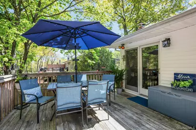 62 Craig Road, Islip Terrace, NY 11752 - Photo 23