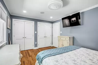 62 Craig Road, Islip Terrace, NY 11752 - Photo 15