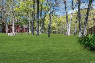62 Craig Rd, Islip Terrace, NY 11752 - Photo 27