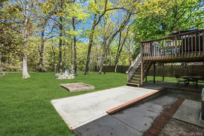 62 Craig Road, Islip Terrace, NY 11752 - Photo 25