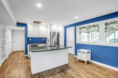 62 Craig Road, Islip Terrace, NY 11752 - Photo 19