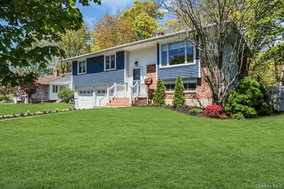 62 Craig Road, Islip Terrace, NY 11752 - Photo 3