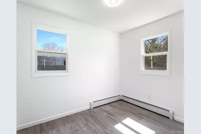 27 (Aka 630) Madison Street, Greenport, NY 11944 - Photo 5