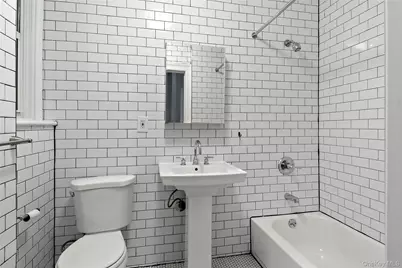 1068 Walton Avenue, Bronx, NY 10452 - Photo 25