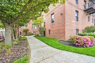 170-06 Crocheron Ave, Flushing, NY 11358 - Photo 19
