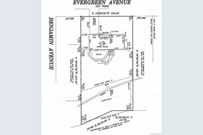 77 Evergreen Avenue, East Moriches, NY 11940 - Photo 15