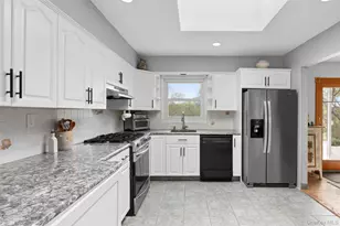 77 Evergreen Ave, East Moriches, NY 11940 - Photo 9