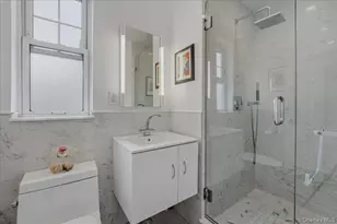 94 Pinewood Rd, Hartsdale, NY 10503 - Photo 17