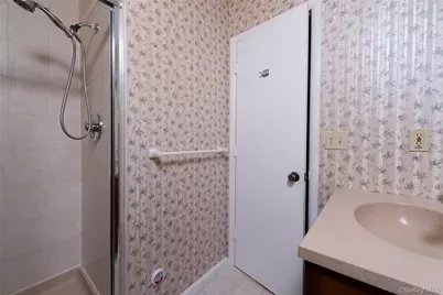 1608 Mulberry Court, Poughkeepsie, NY 12603 - Photo 35