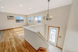 4 Bay Pl, Lindenhurst, NY 11757 - Photo 11