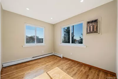 4 Bay Place, Lindenhurst, NY 11757 - Photo 19