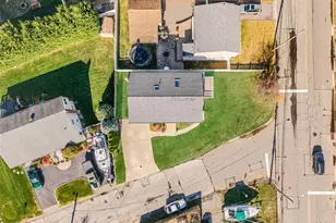 4 Bay Pl, Lindenhurst, NY 11757 - Photo 35