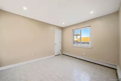 4 Bay Place, Lindenhurst, NY 11757 - Photo 25