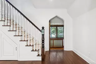 18 Heights Rd, Manhasset, NY 11030 - Photo 7