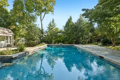 18 Heights Road, Manhasset, NY 11030 - Photo 1
