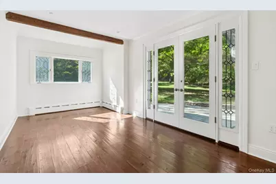 18 Heights Road, Manhasset, NY 11030 - Photo 17