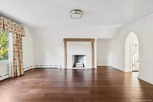 18 Heights Rd, Manhasset, NY 11030 - Photo 21