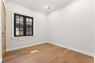 35-22 221st St, Bayside, NY 11361 - Photo 23