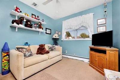 1264 Locust Avenue, Bohemia, NY 11716 - Photo 15