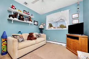 1264 Locust Ave, Bohemia, NY 11716 - Photo 15