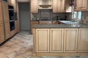24 Beaumont Dr, New City, NY 10956 - Photo 11
