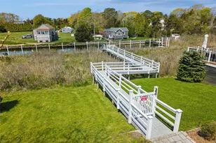 68 Foster Ave, Hampton Bays, NY 11946 - Photo 25