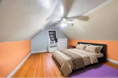 8 Francis Court, Elmont, NY 11003 - Photo 11