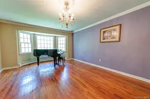 220 Windsor Ave, Brightwaters, NY 11718 - Photo 3