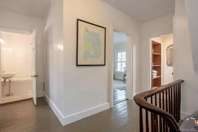 562 State Street, Hudson, NY 12534 - Photo 15