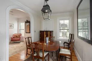 562 State St, Hudson, NY 12534 - Photo 7