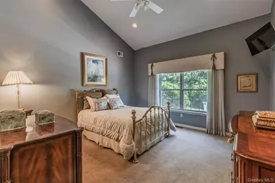 15 Scarborough Drive, Smithtown, NY 11787 - Photo 15