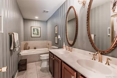 15 Scarborough Drive, Smithtown, NY 11787 - Photo 17