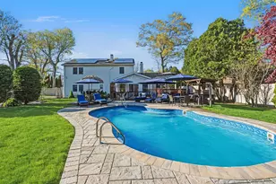 2 Pentmoor Dr, Mastic, NY 11950 - Photo 5