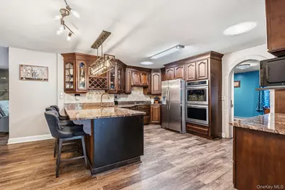 2 Pentmoor Drive, Mastic, NY 11950 - Photo 9