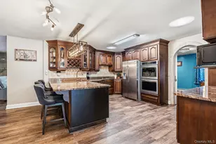 2 Pentmoor Dr, Mastic, NY 11950 - Photo 9