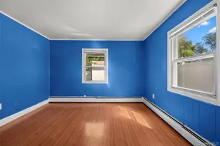 13 Squirrel Ln, Levittown, NY 11756 - Photo 23